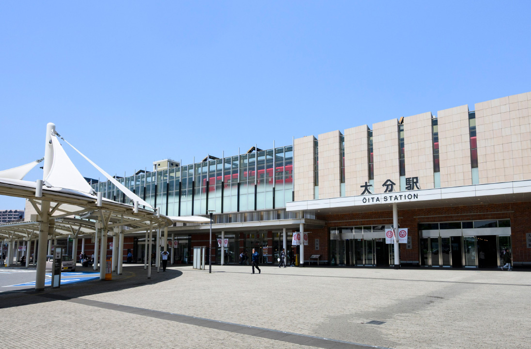 JR「大分」駅 上野の森口広場（徒歩3分・約190m）