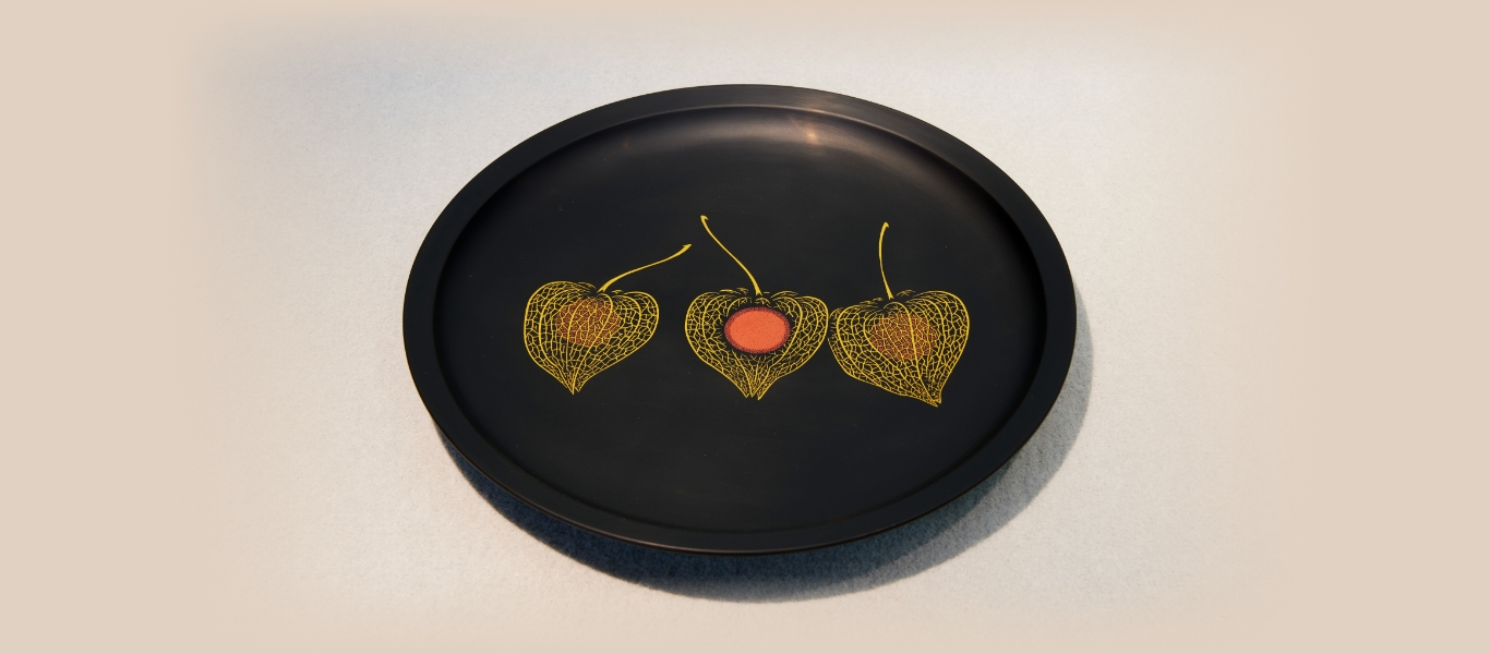 人間国宝　山下義人作　屋島神社古材　木地　呂塗　蕪蒔絵　香合　共箱　V　8927 人間国宝 山下義人作 屋島神社古材 木地 呂塗 蕪蒔絵 香合