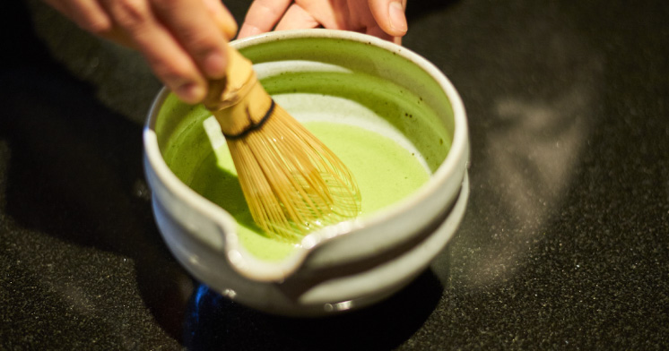スタッフは全員、お茶を淹れる、点てる技術はプロフェッショナル