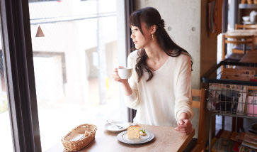 ポッターズカフェでのひとときは、仕事や喧騒を忘れ、ホッと一息できる瞬間