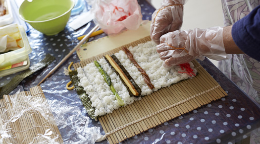 よろこぶ顔が見たくて。おもてなしが育んだ太巻き寿司の芸術。