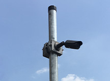 街に設置された防犯カメラ